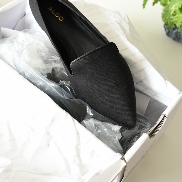 Women’s Aldo Flats - Picture 4 of 5